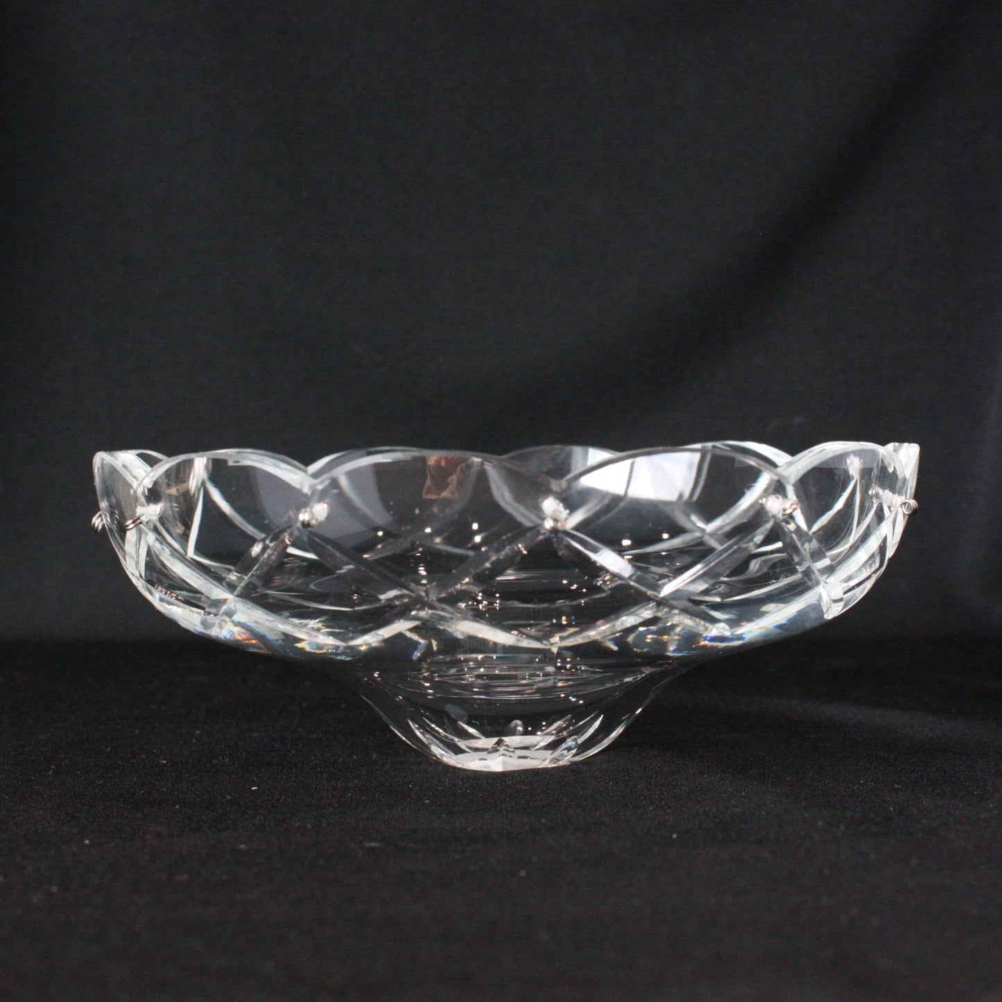 Criss-Cross Czech Crystal Body Dish