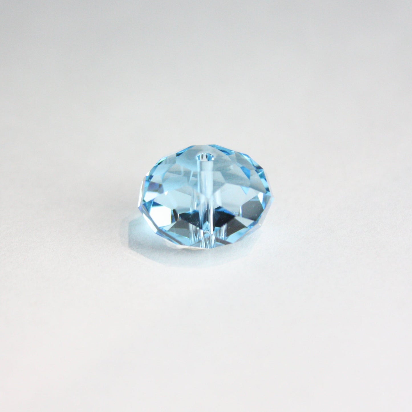 SWAROVSKI STRASS® <BR> 18mm Colored Briolette Bead