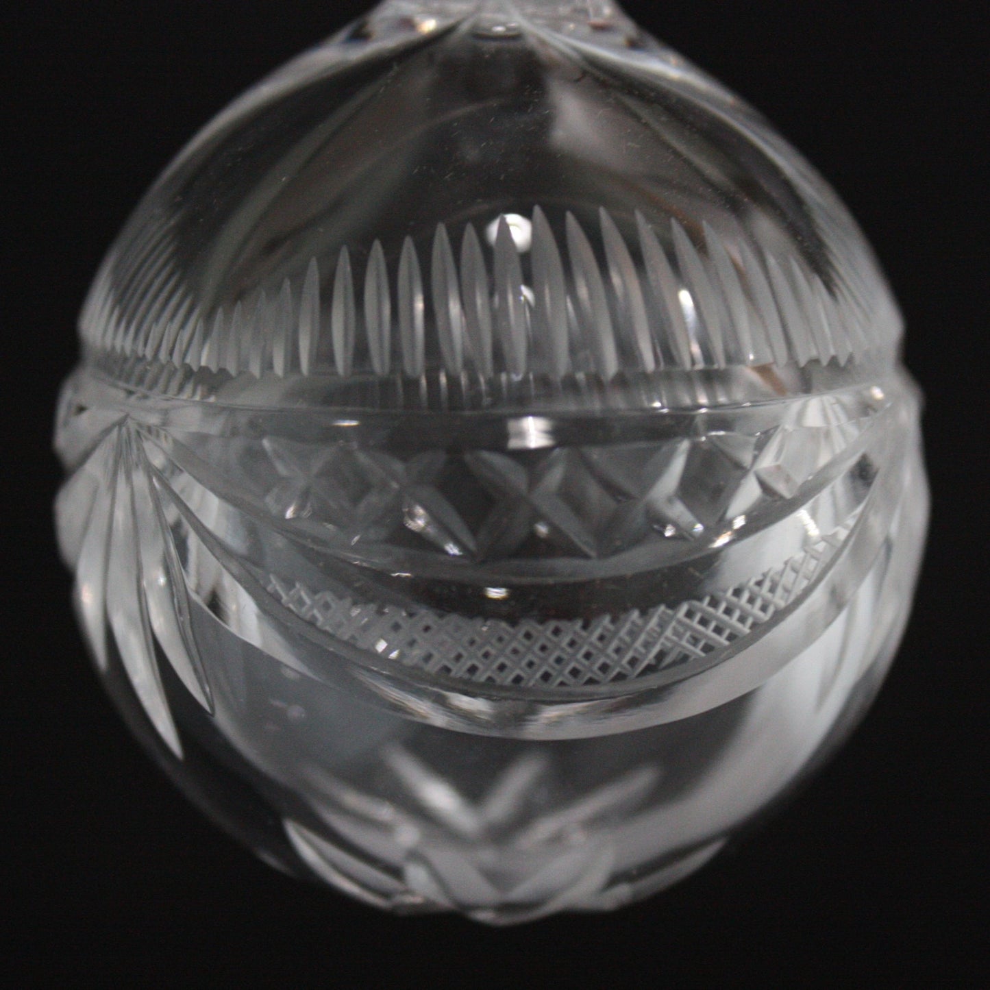 Crystal Fancy Cut Hollow Ball