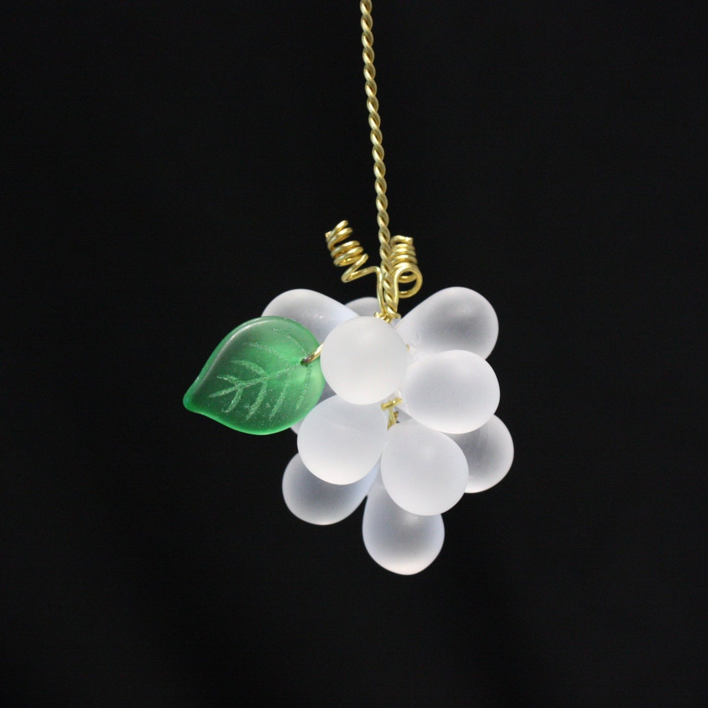 14mm Colored Czech 13-Grape Clusters w/ One Leaf