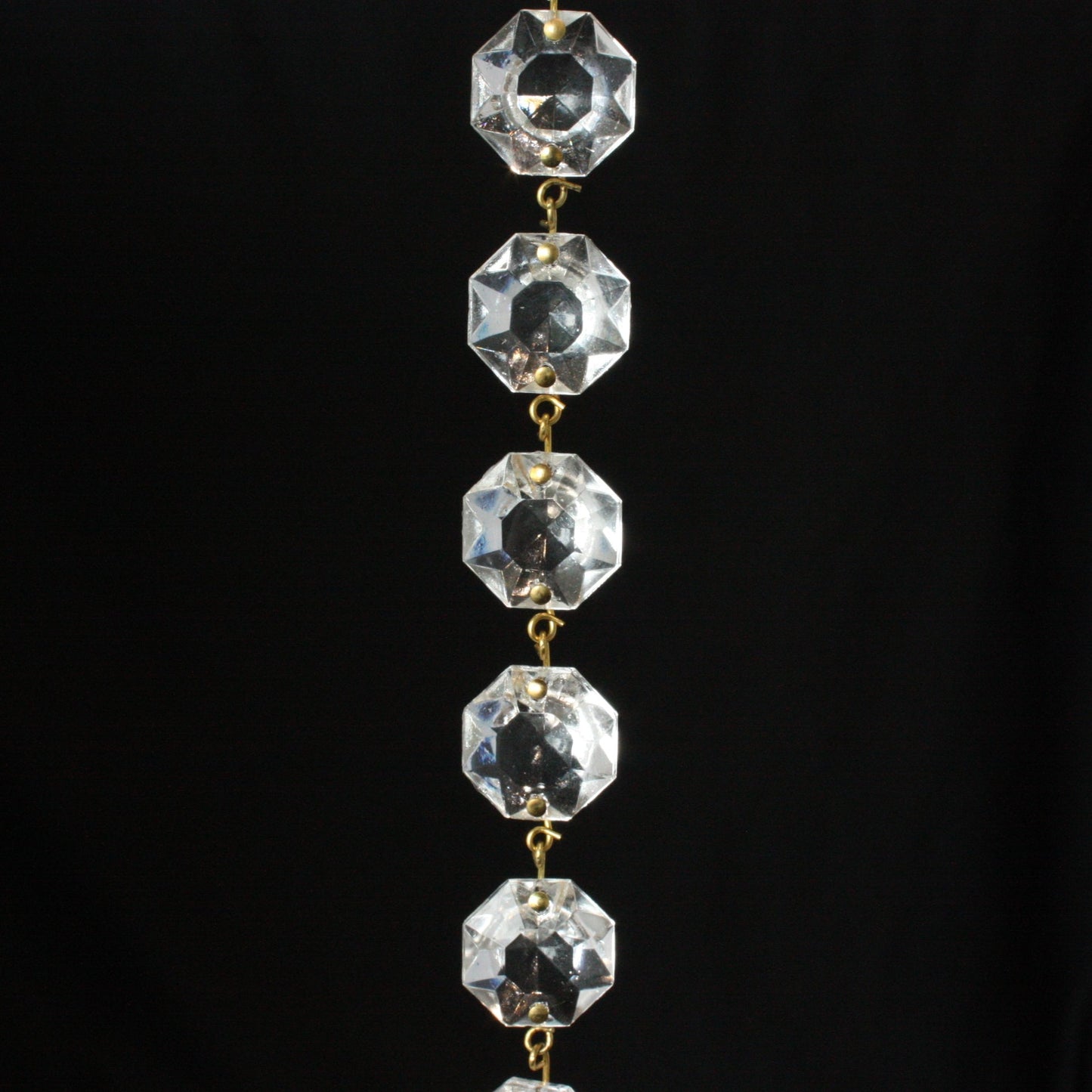 39" Clear Uniform Octagon Chain