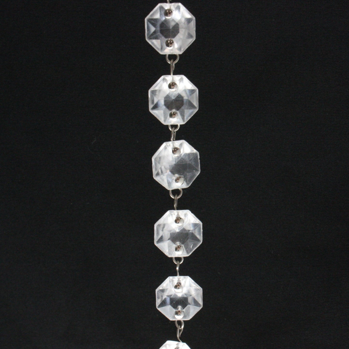 39" Acrylic Uniform Octagon Chain