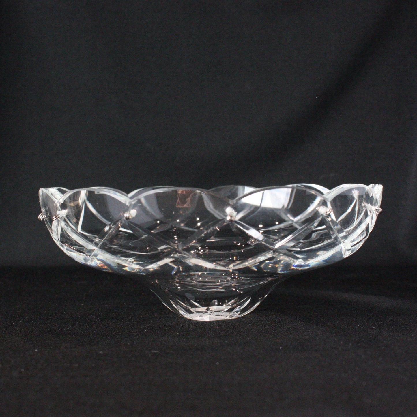 Criss-Cross Czech Crystal Body Dish