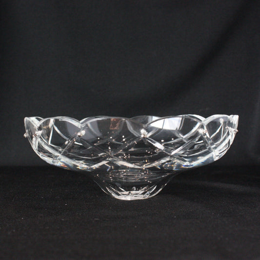 Criss-Cross Czech Crystal Body Dish