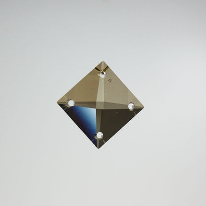 SWAROVSKI STRASS®<br>Crystal/Colored 4-Hole Square Prism
